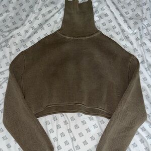 Zara Green Cropped Turtleneck NWOT size M